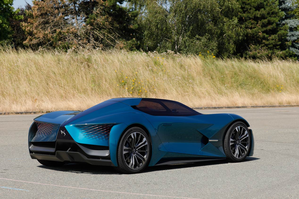 DS X E-Tense: dos coches en uno