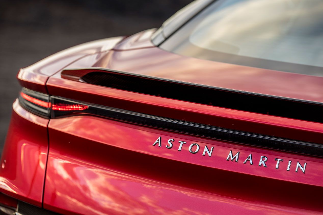 Probamos el Aston Martin DBS Superleggera