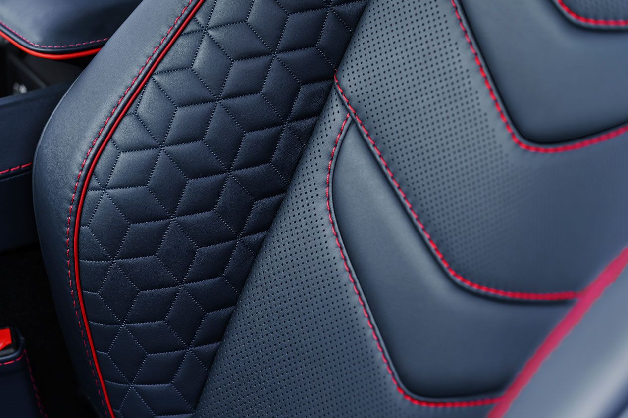 Probamos el Aston Martin DBS Superleggera