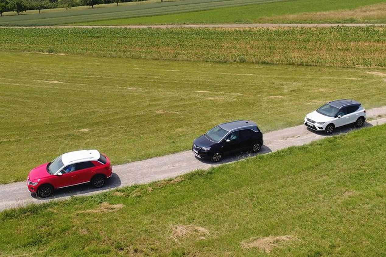 Opel Crossland X 1.2 Turbo, Seat Arona 1.0 TSI y VW T-Roc 1.0 TSI: ¿cuál es mejor?