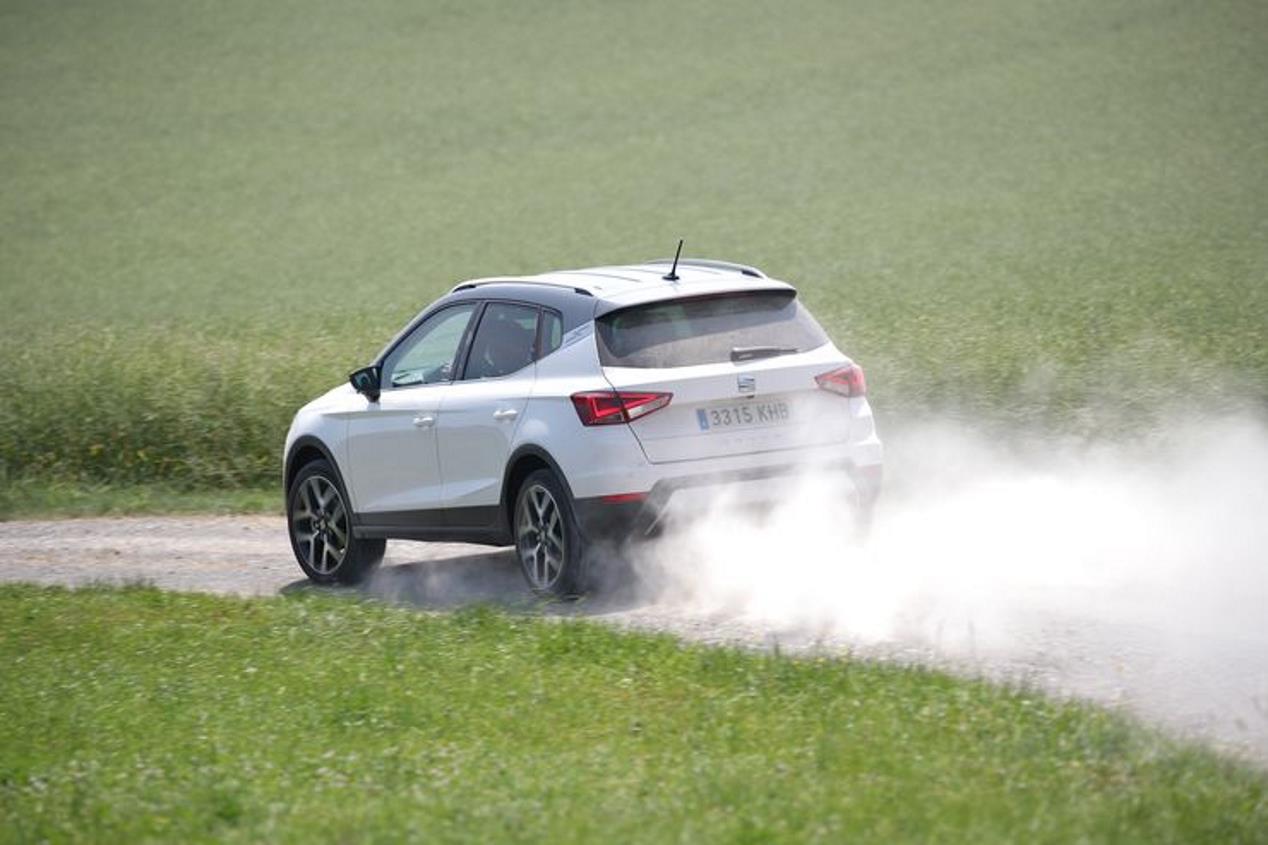 Opel Crossland X 1.2 Turbo, Seat Arona 1.0 TSI y VW T-Roc 1.0 TSI: ¿cuál es mejor?