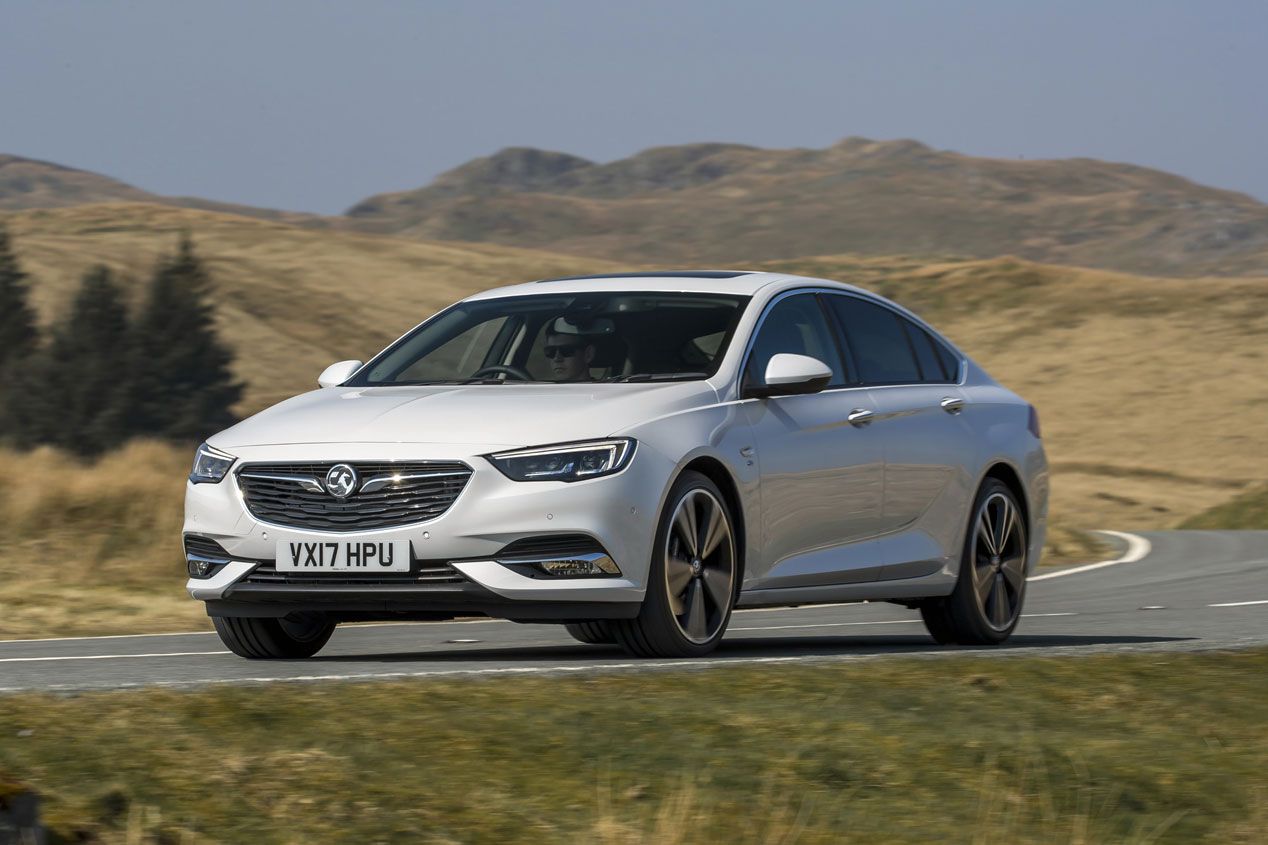 Opel Insignia 2019: con novedades mecánicas y de equipamiento