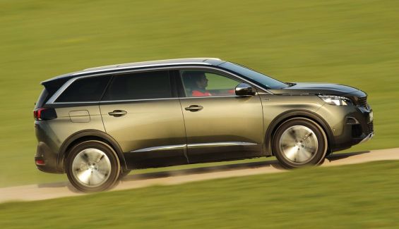 Peugeot 5008, todas las versiones y motorizaciones del mercado, con  precios, imágenes, datos técnicos y pruebas.