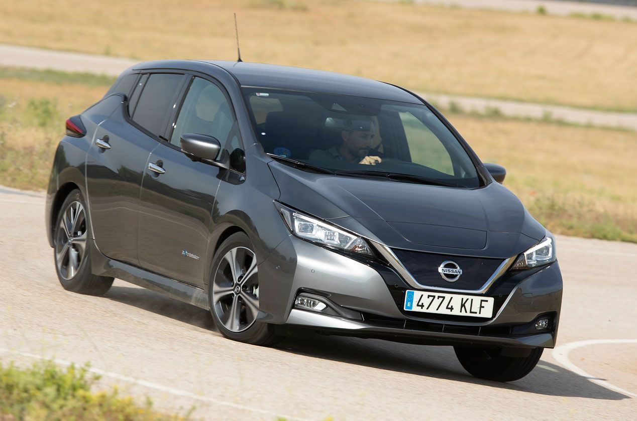 A prueba el Nissan Leaf y el VW e-Golf, dos eléctricos de lo más interesantes