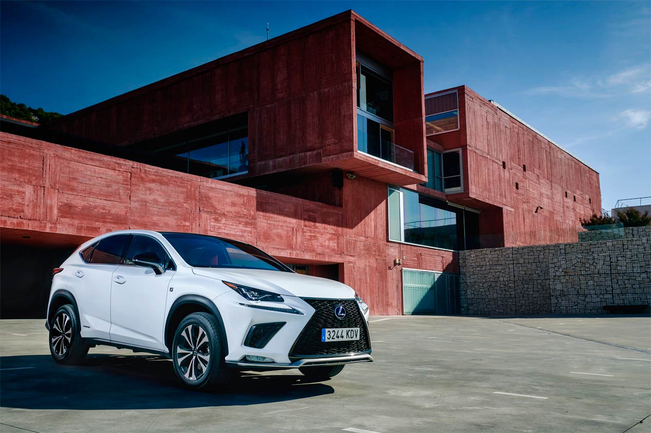 Lexus NX 300h: SUV, híbrido, elegante, deportivo...