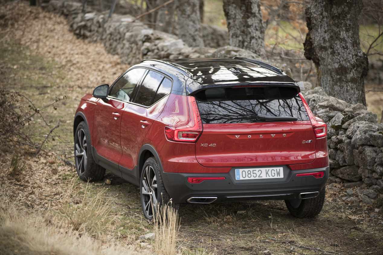Comparativa: Jaguar E-Pace P250 vs Volvo XC40 T5 