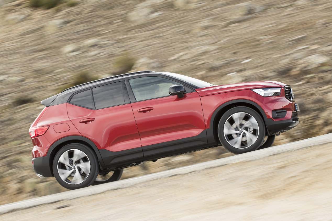 Comparativa: Jaguar E-Pace P250 vs Volvo XC40 T5 