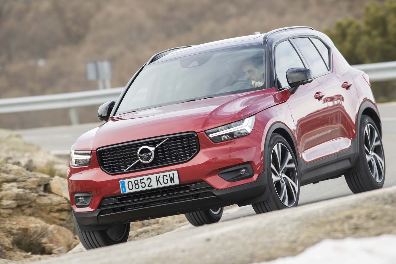 Comparativa: Jaguar E-Pace P250 vs Volvo XC40 T5 