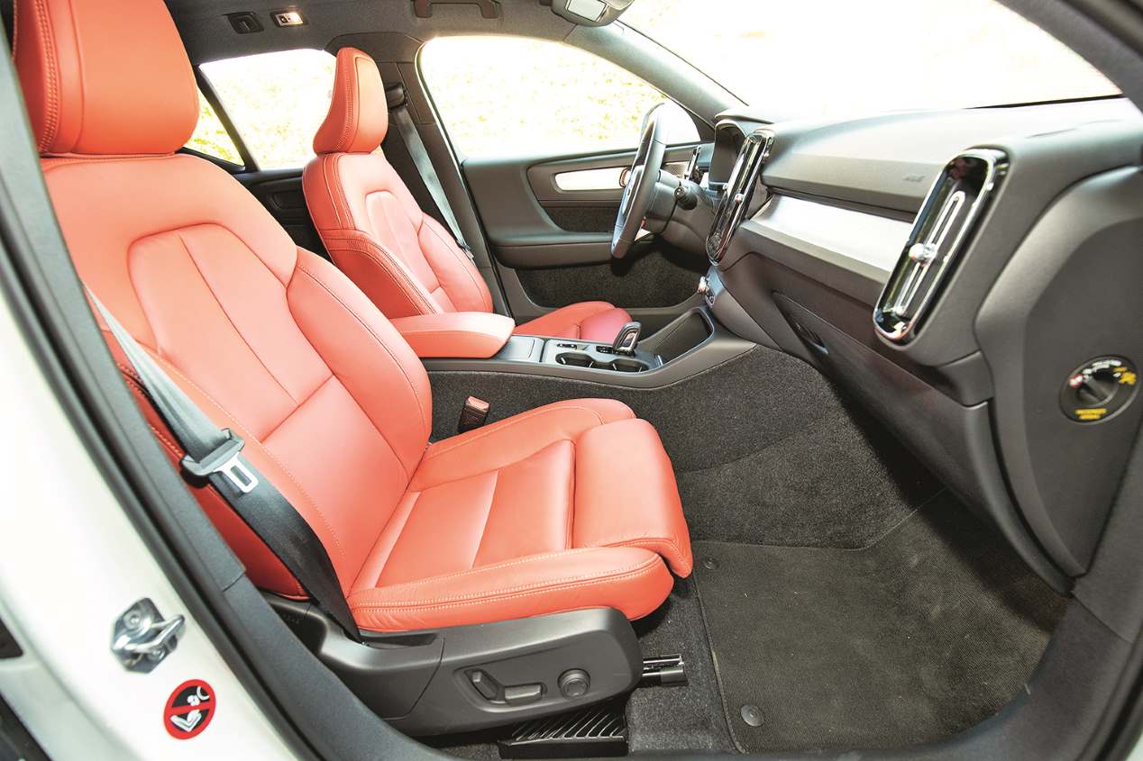 Comparativa: Jaguar E-Pace P250 vs Volvo XC40 T5 