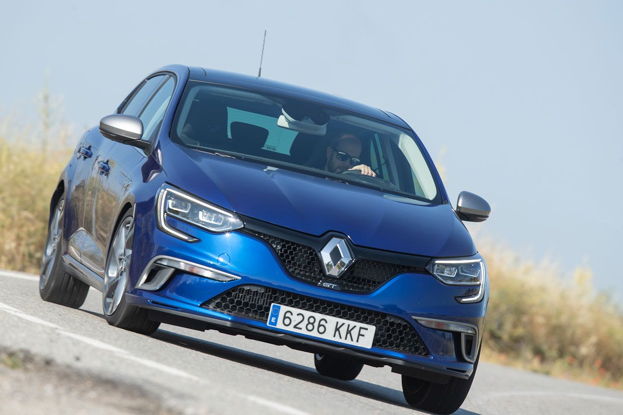 Comparativa Peugeot 308 GT 1.6 Puretech vs Renault Mégane GT 1.6 Tce