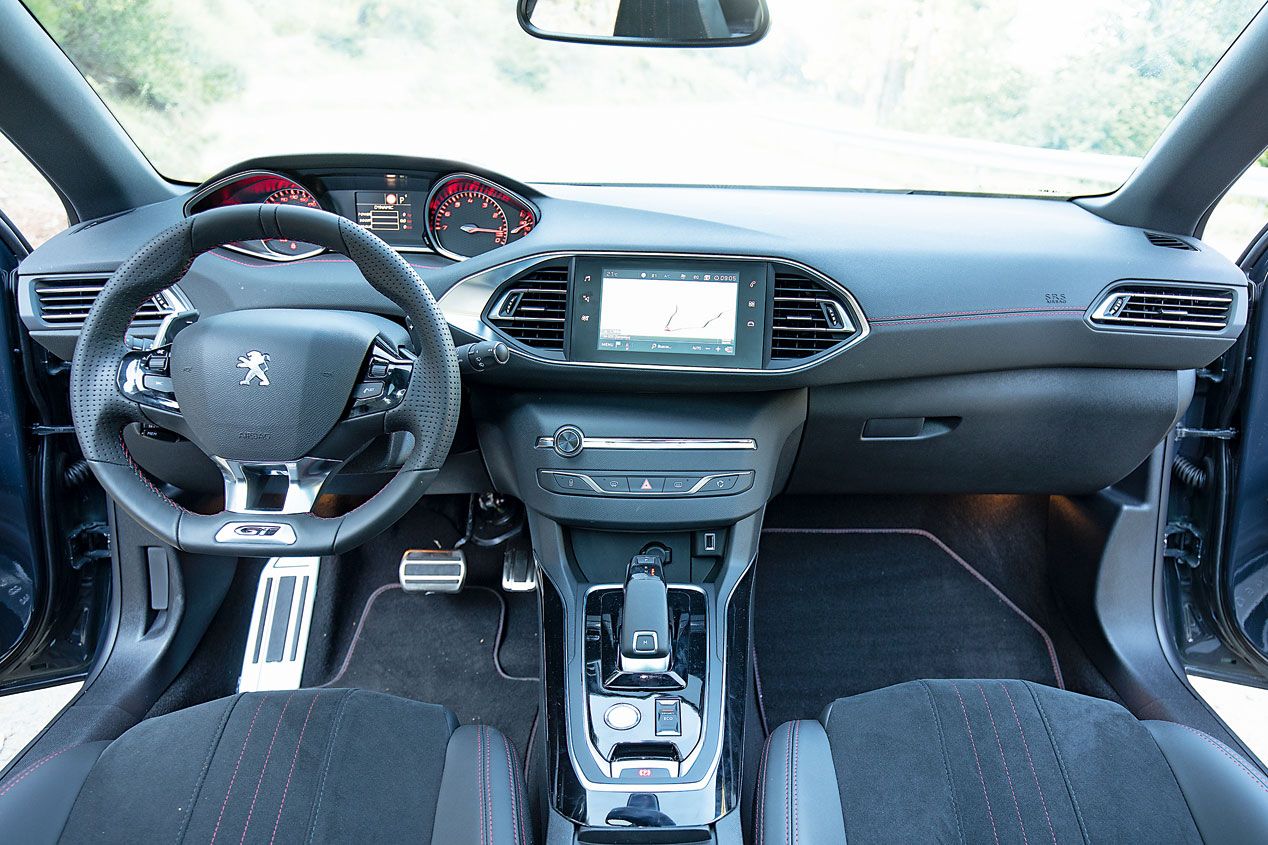 Comparativa Peugeot 308 GT 1.6 Puretech vs Renault Mégane GT 1.6 Tce