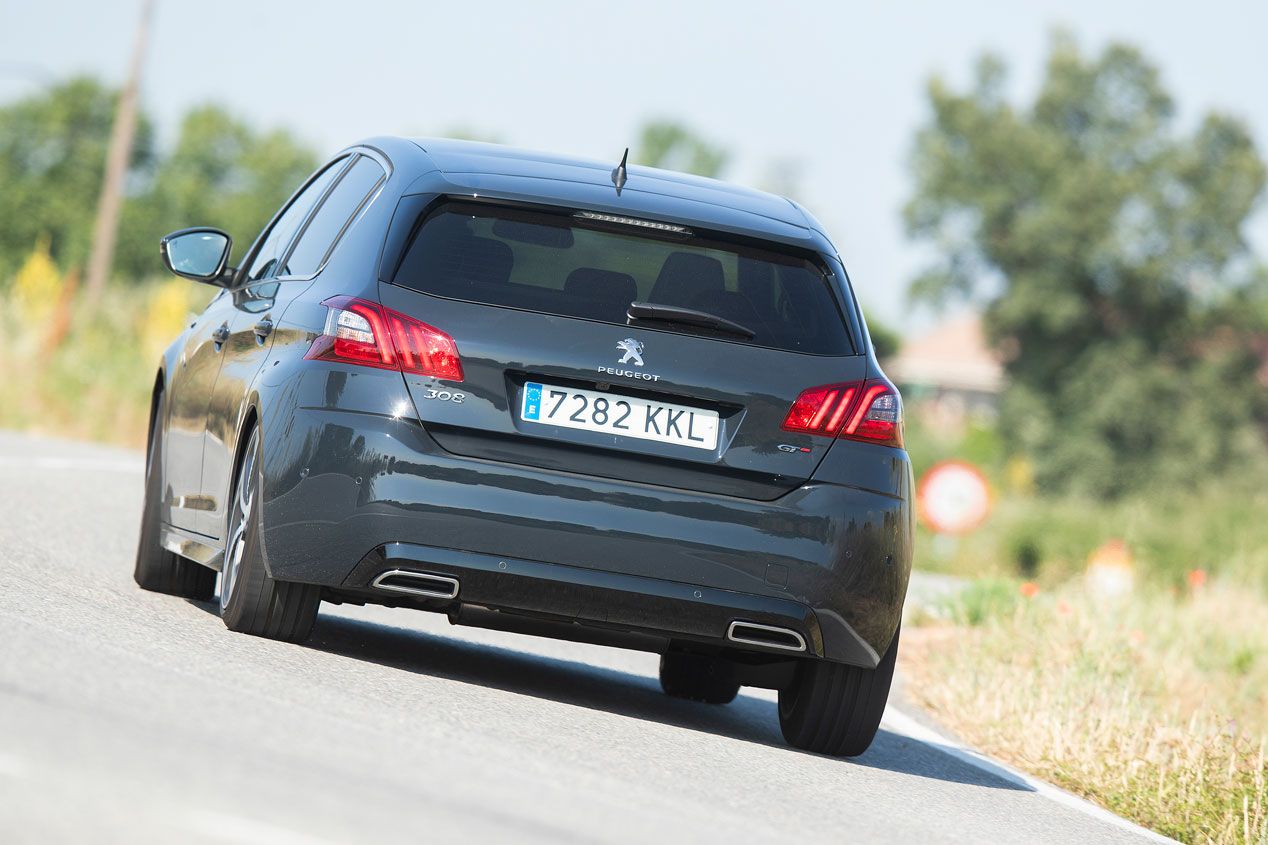 Comparativa Peugeot 308 GT 1.6 Puretech vs Renault Mégane GT 1.6 Tce