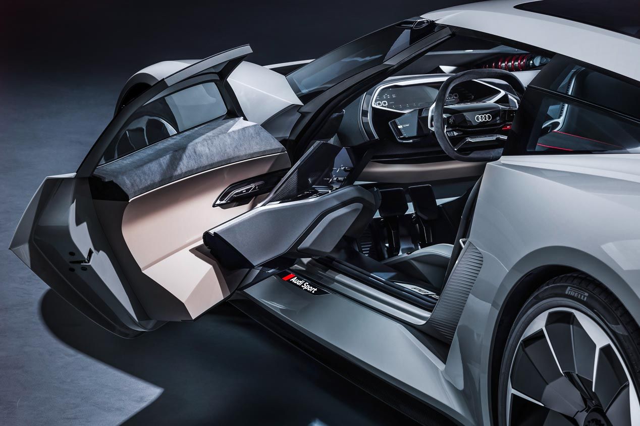 Audi PB18 e-tron  y Lamborghini Aventador SVJ, en imágenes
