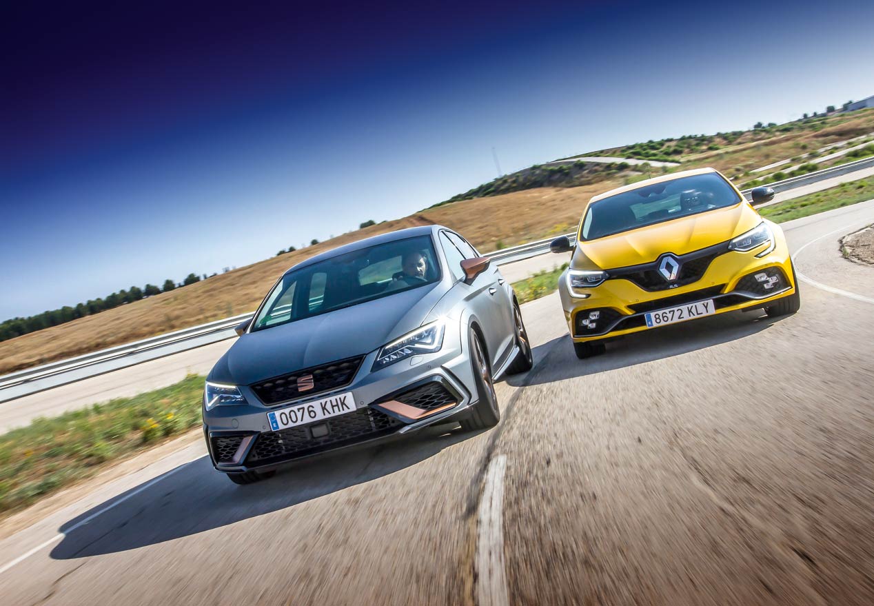 Renault Megane RS frente a Seat León Cupra R: duelo en casa