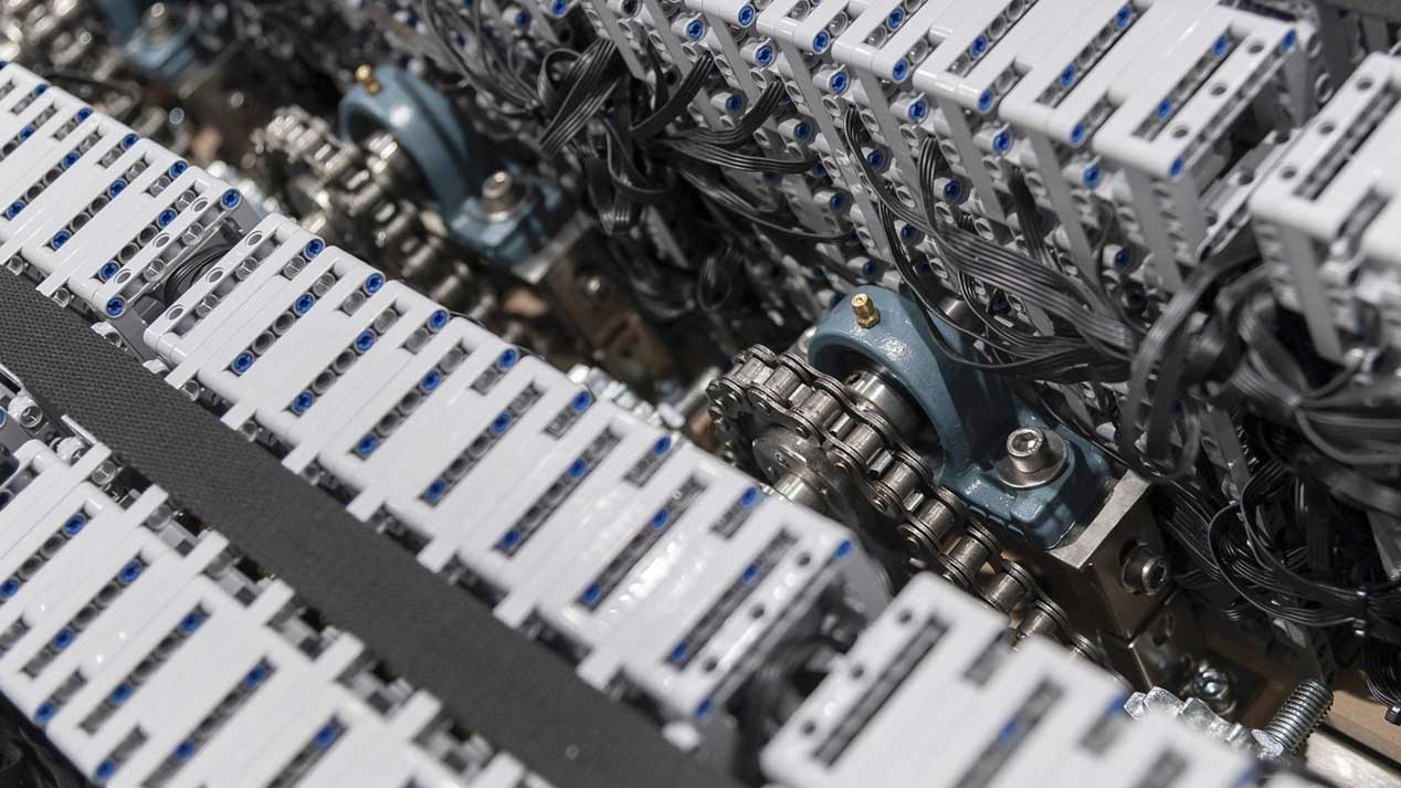 ¿Un Bugatti Chiron a 20km/h? Sí, ¡de Lego!