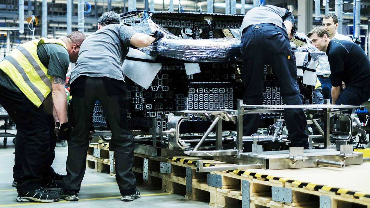 ¿Un Bugatti Chiron a 20km/h? Sí, ¡de Lego!