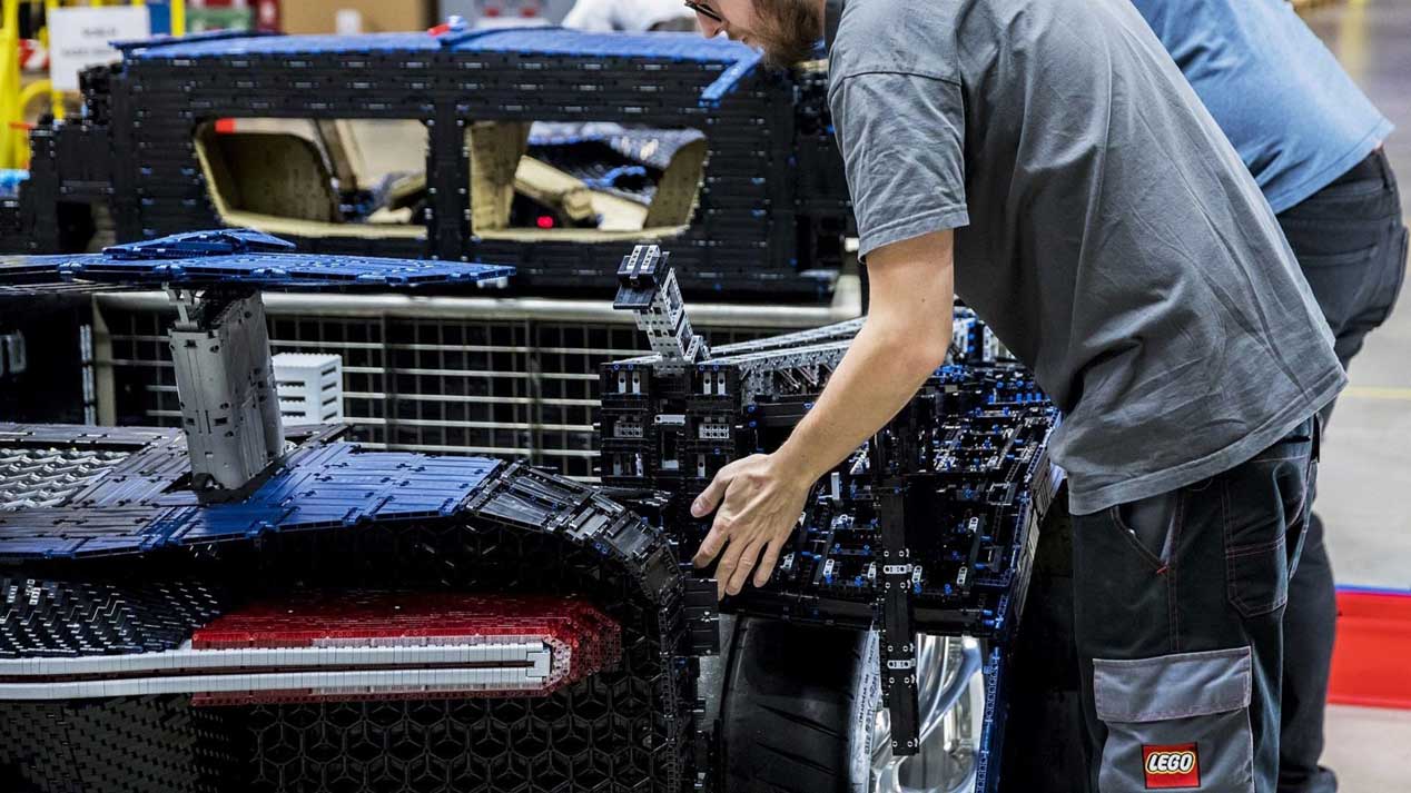 ¿Un Bugatti Chiron a 20km/h? Sí, ¡de Lego!