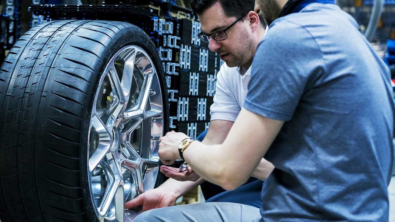 ¿Un Bugatti Chiron a 20km/h? Sí, ¡de Lego!