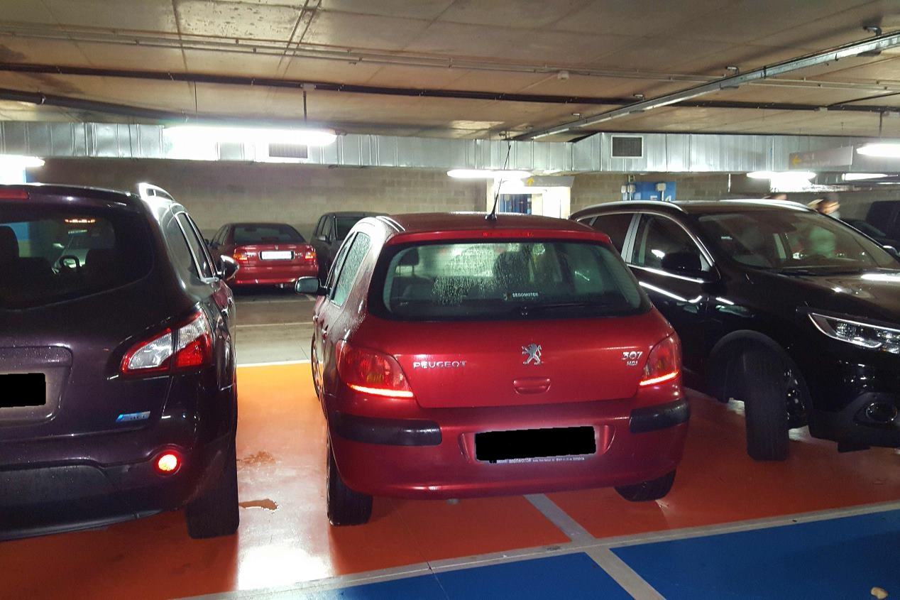 ¿Aparcas como el culo? Llega una nueva web de denuncia