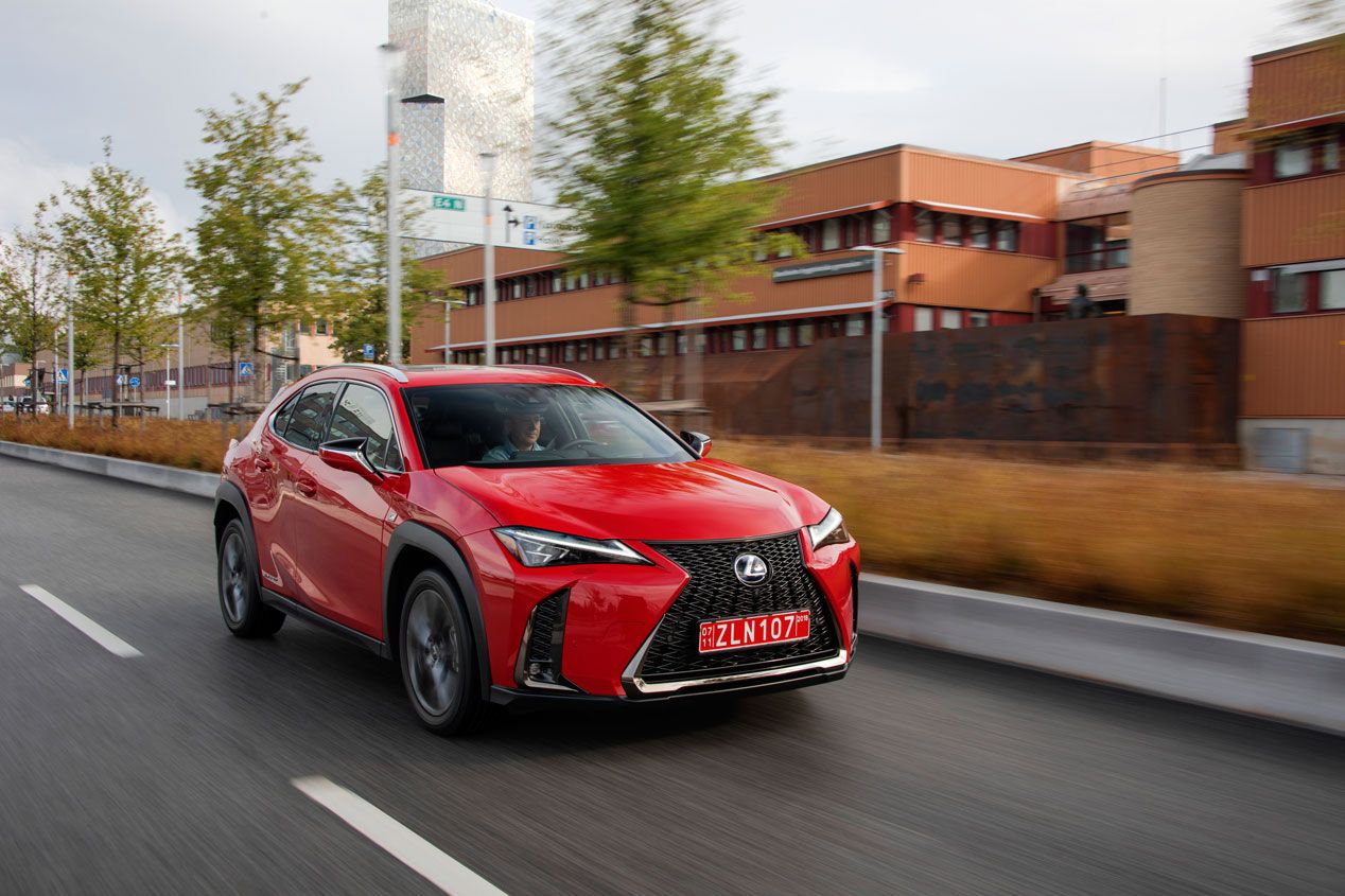 Probamos el Lexus UX 250h, el nuevo SUV híbrido