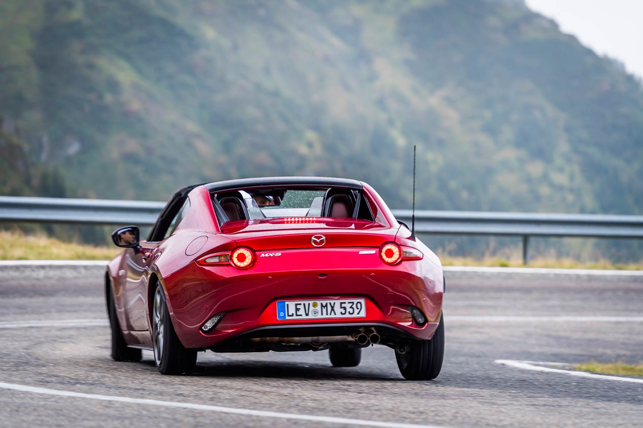 El nuevo Mazda MX-5 2019, a prueba en la Transfãgãrãsan