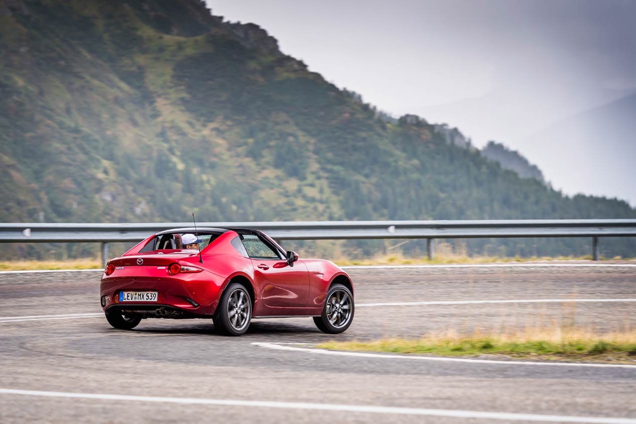 El nuevo Mazda MX-5 2019, a prueba en la Transfãgãrãsan