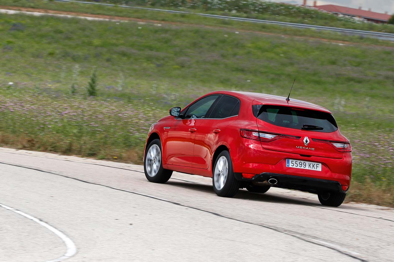 Comparativa: Citroën C4 Cactus PureTech vs Renault Mégane TCE