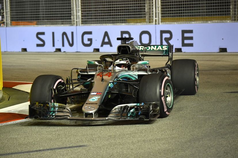 Lewis Hamilton, poleman en Singapur