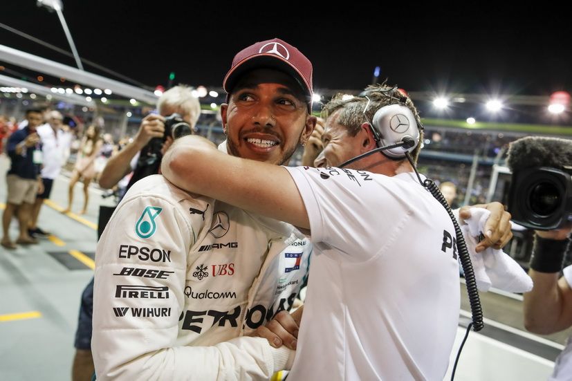 Lewis Hamilton partirá desde la pole position