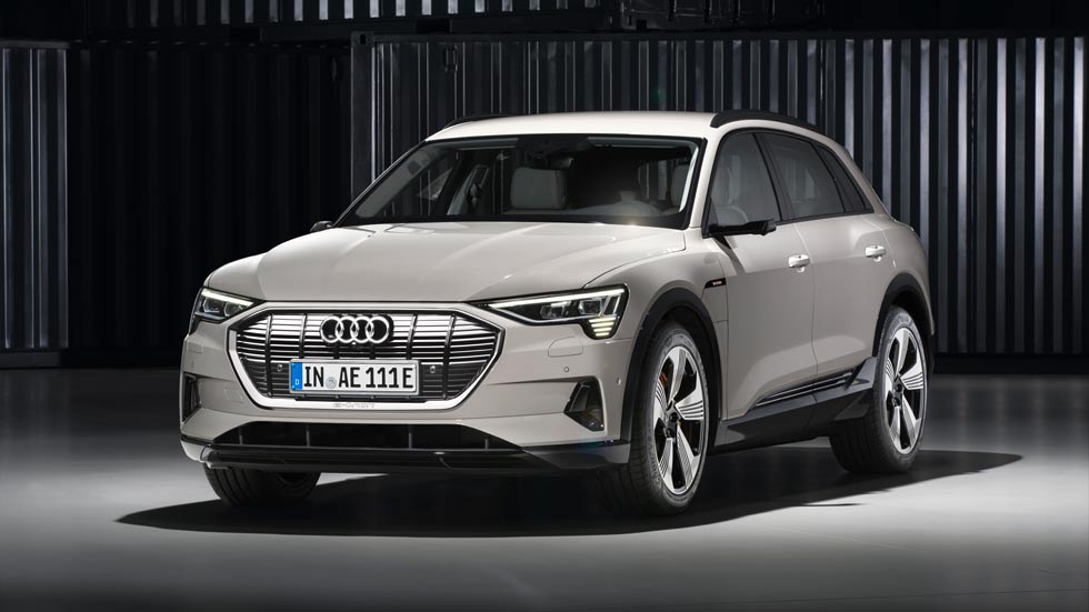 Oficial: Audi e-tron, así es el primer coche eléctrico de Audi