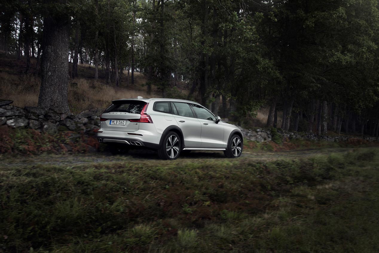 El Volvo V60 Cross Country 2019, en imágenes
