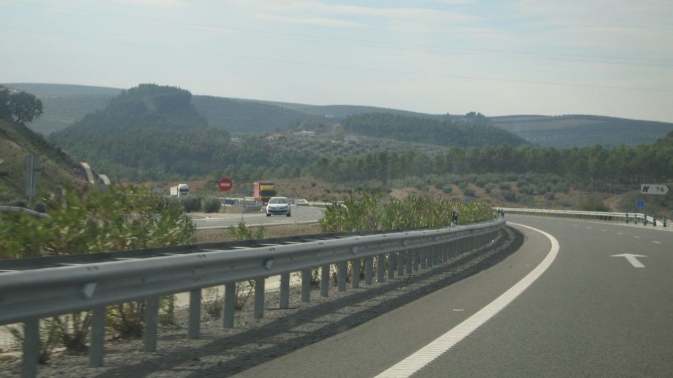 Encuentra 250.000 € abandonados en un arcén: ¿tú qué harías?