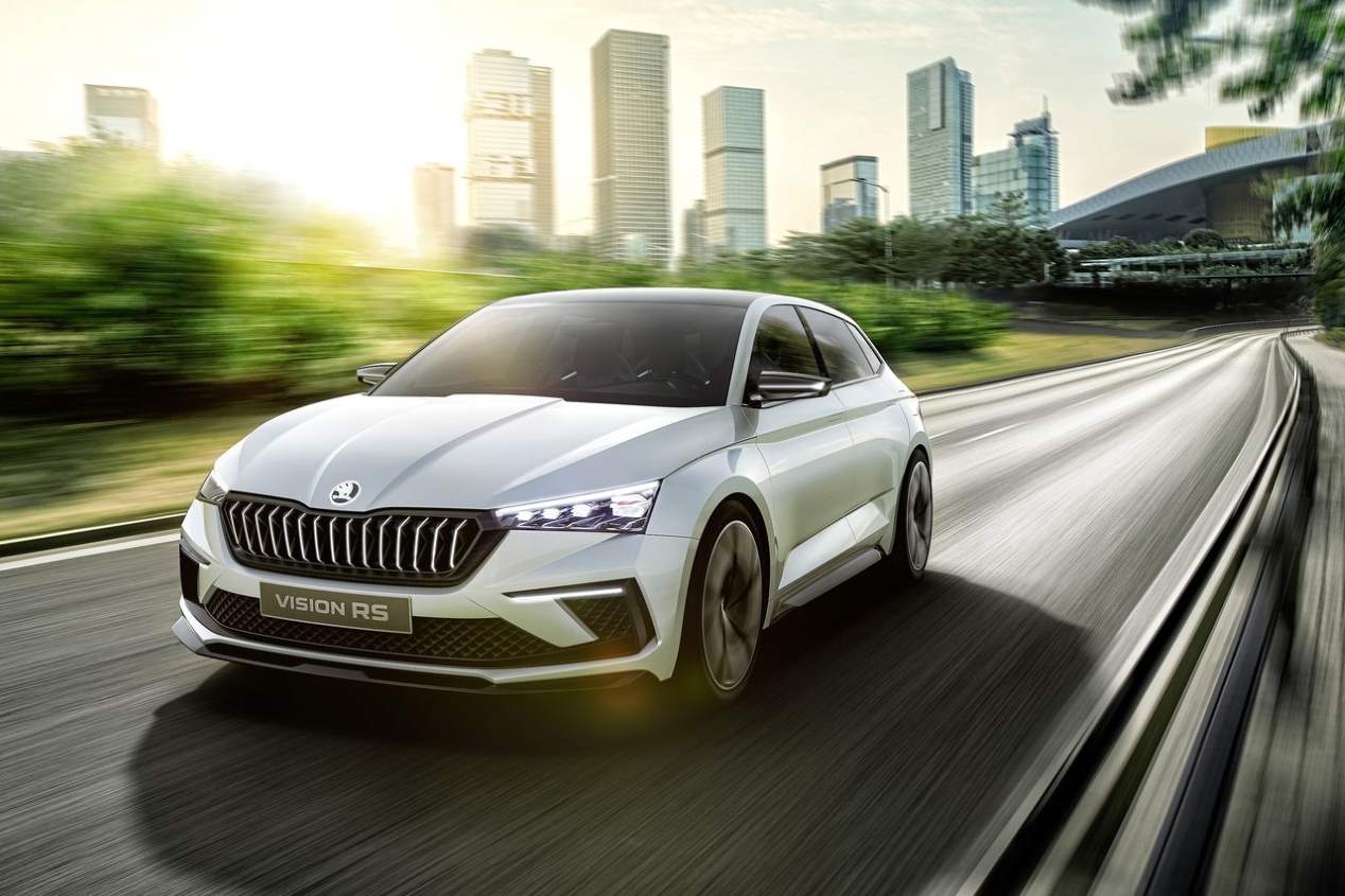 Skoda Spaceback 2019 vs Seat León 2020: el duelo de compactos que viene