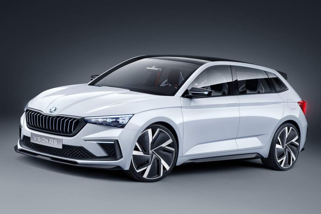 Skoda Spaceback 2019 vs Seat León 2020: el duelo de compactos que viene