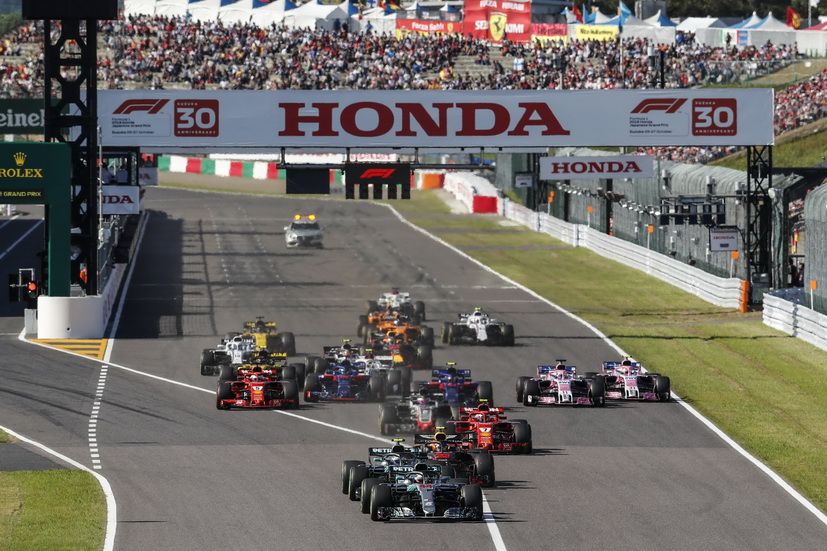 Salida del GP de Japón en Suzuka
