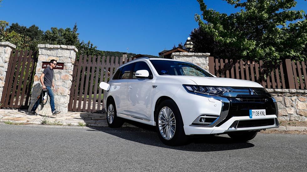 Mitsubishi Outlander PHEV: así es su tecnología híbrida enchufable (vídeo)