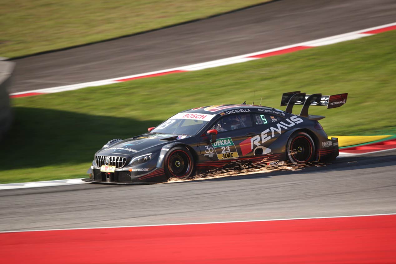 Mercedes se va del DTM por la puerta grande