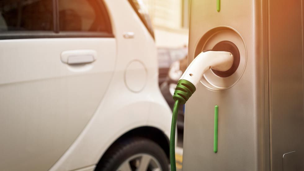Google Maps ya te avisa de puntos para recargar tu coche eléctrico