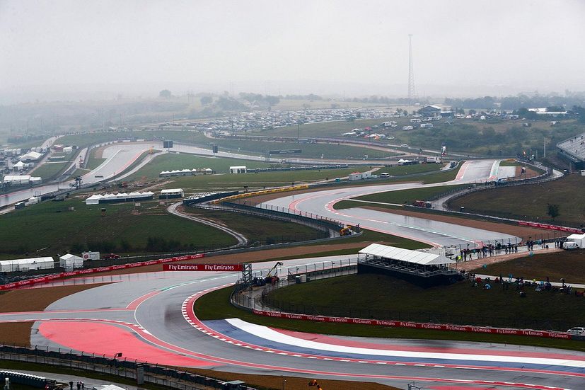 Vista aérea del circuito sin ningún piloto rodando