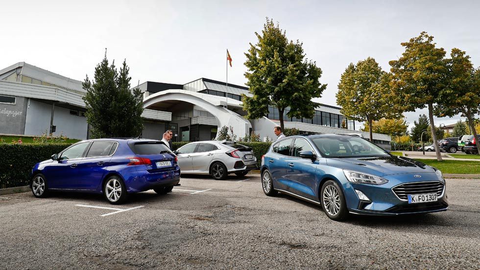 Revista Autopista 3073: nuevo Ford Focus frente a Peugeot 308 y Honda Civic