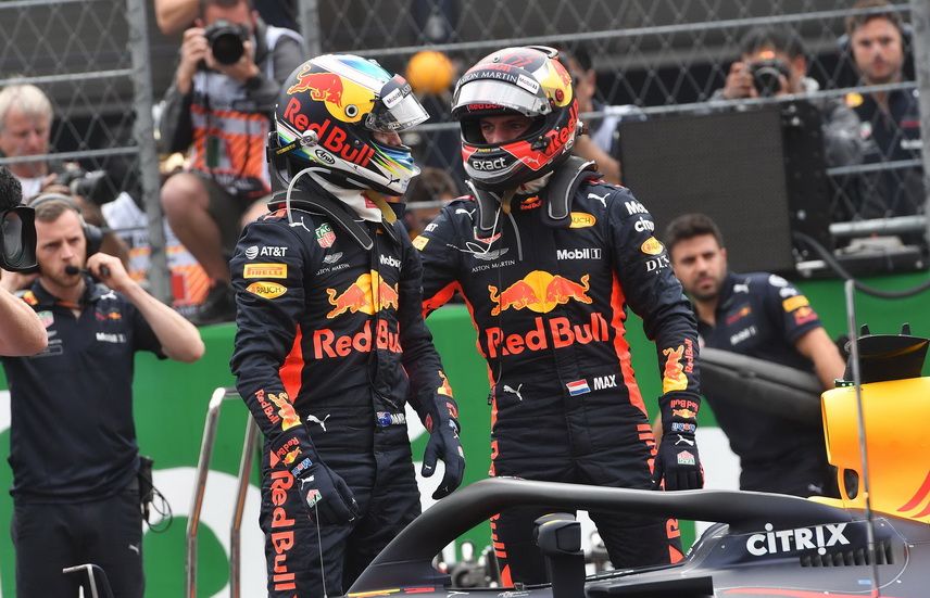 Verstappen felicita al poleman Ricciardo