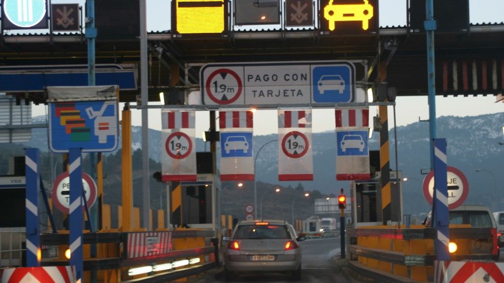 Peajes para entrar en Madrid y Barcelona: proponen tarifas variables