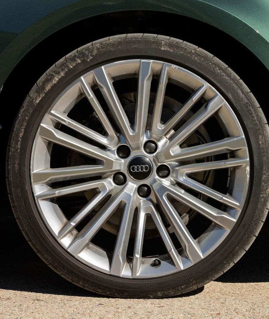 Audi A4 y Peugeot 508, cara a cara