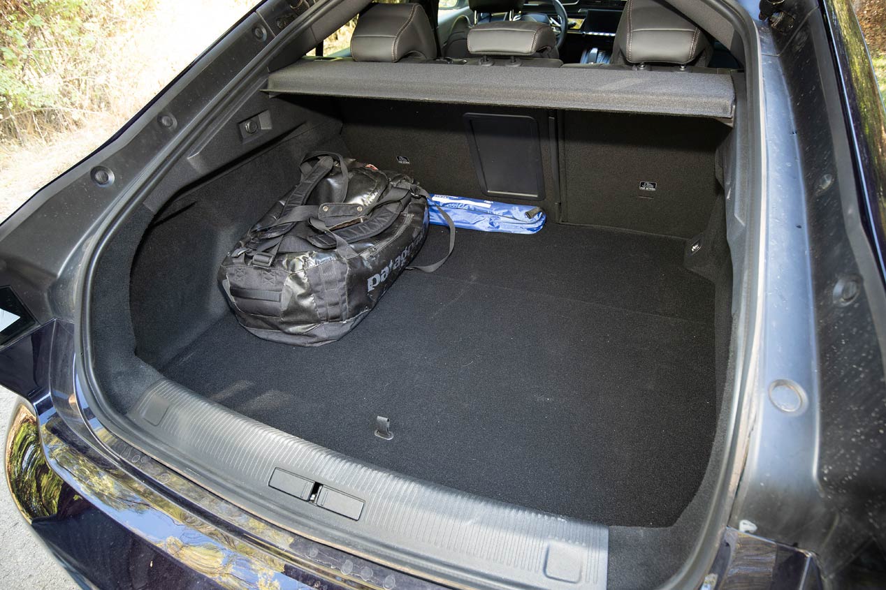 Audi A4 y Peugeot 508, cara a cara