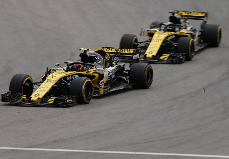 Sainz delante de Hulkenberg en carrera