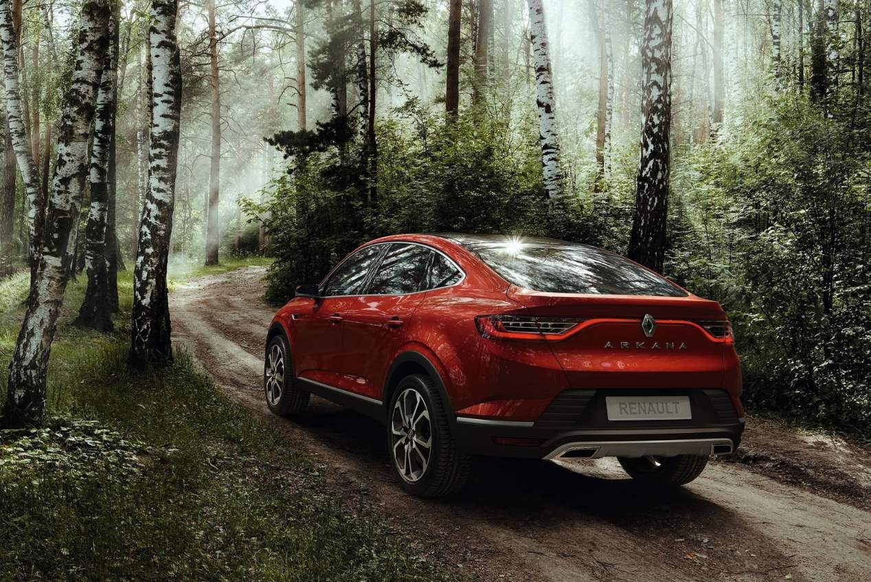Los Fiat Fastback y Renault Arkana, en imágenes