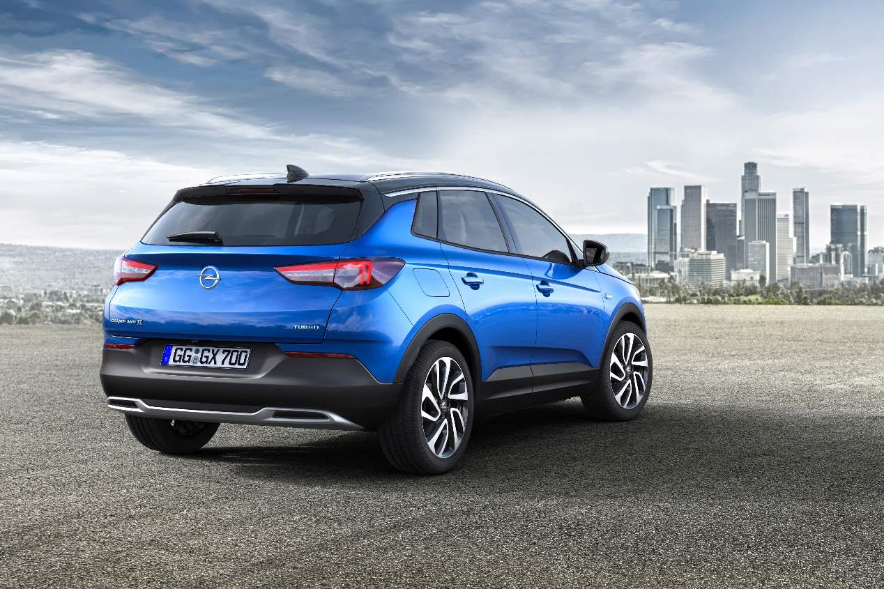 ¿Diesel o gasolina? Lo analizamos en el Ateca, 3008, GLA, Grandlanx X y Kodiaq