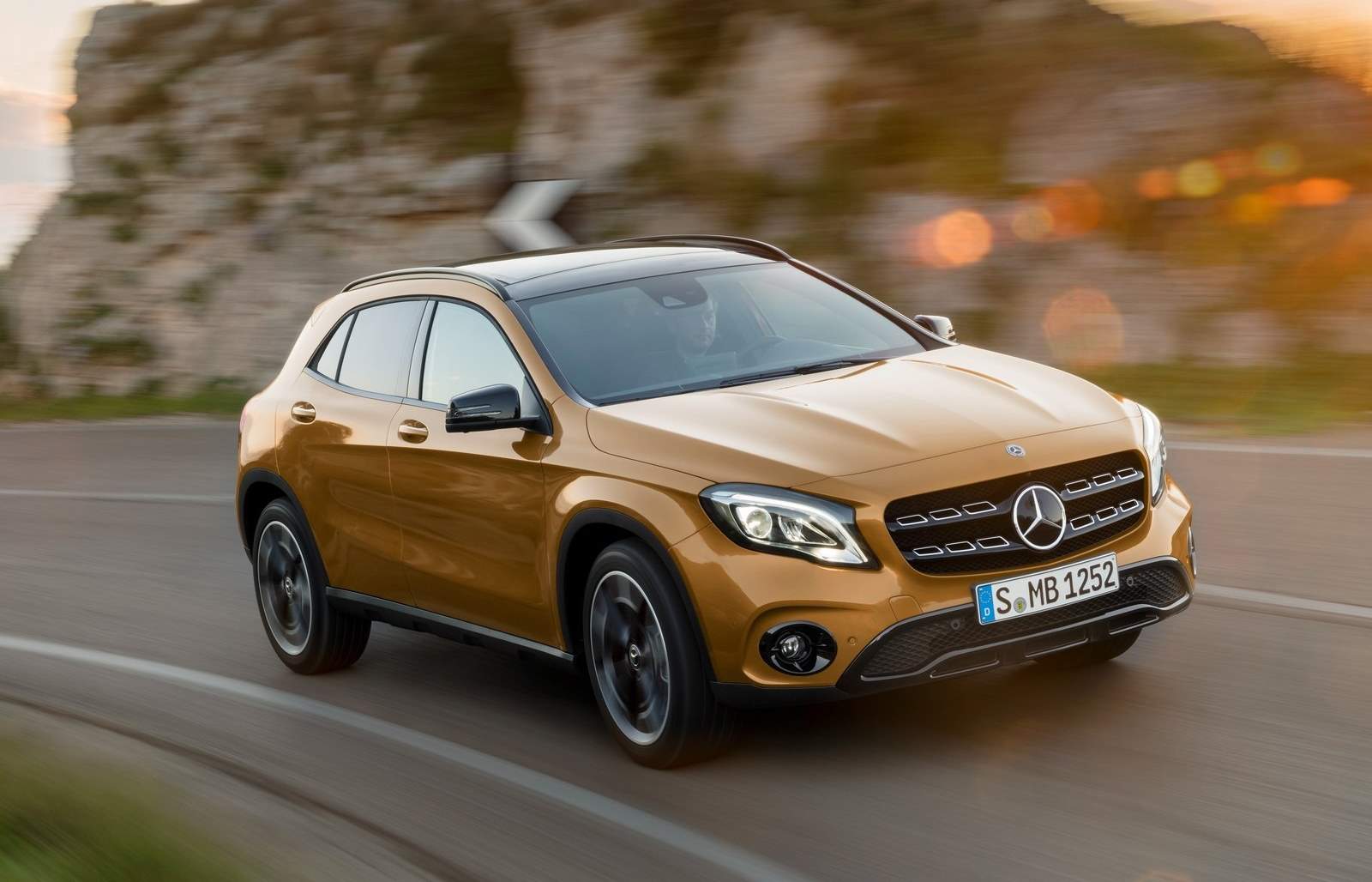 ¿Diesel o gasolina? Lo analizamos en el Ateca, 3008, GLA, Grandlanx X y Kodiaq