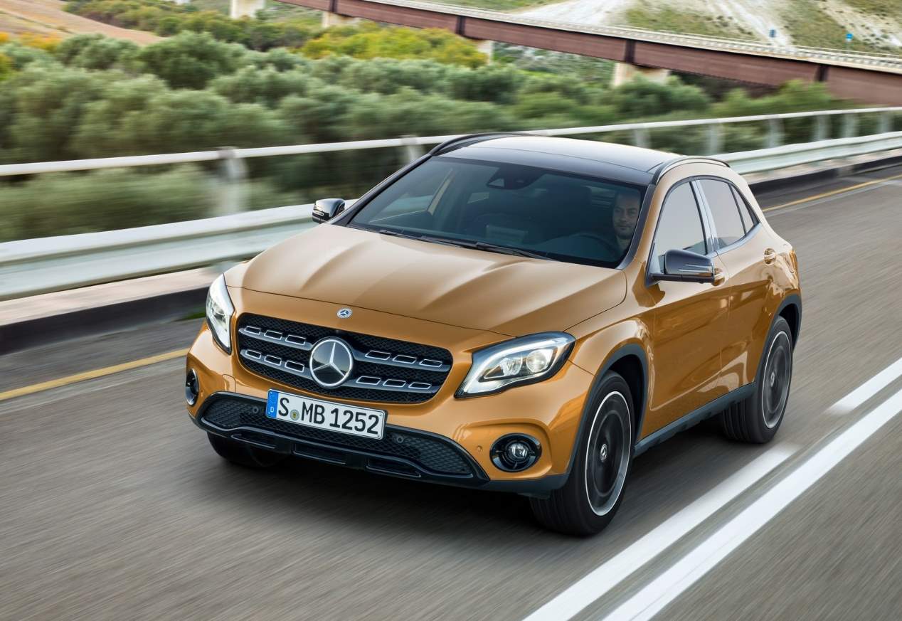 ¿Diesel o gasolina? Lo analizamos en el Ateca, 3008, GLA, Grandlanx X y Kodiaq
