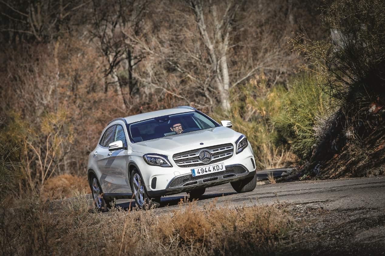 ¿Diesel o gasolina? Lo analizamos en el Ateca, 3008, GLA, Grandlanx X y Kodiaq
